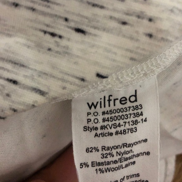 Aritzia skirt - Picture 3 of 3